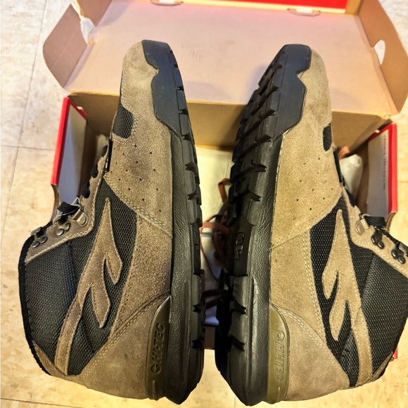 Hi-Tec Sierra Lite Hiking Boots - Picture 5 of 6